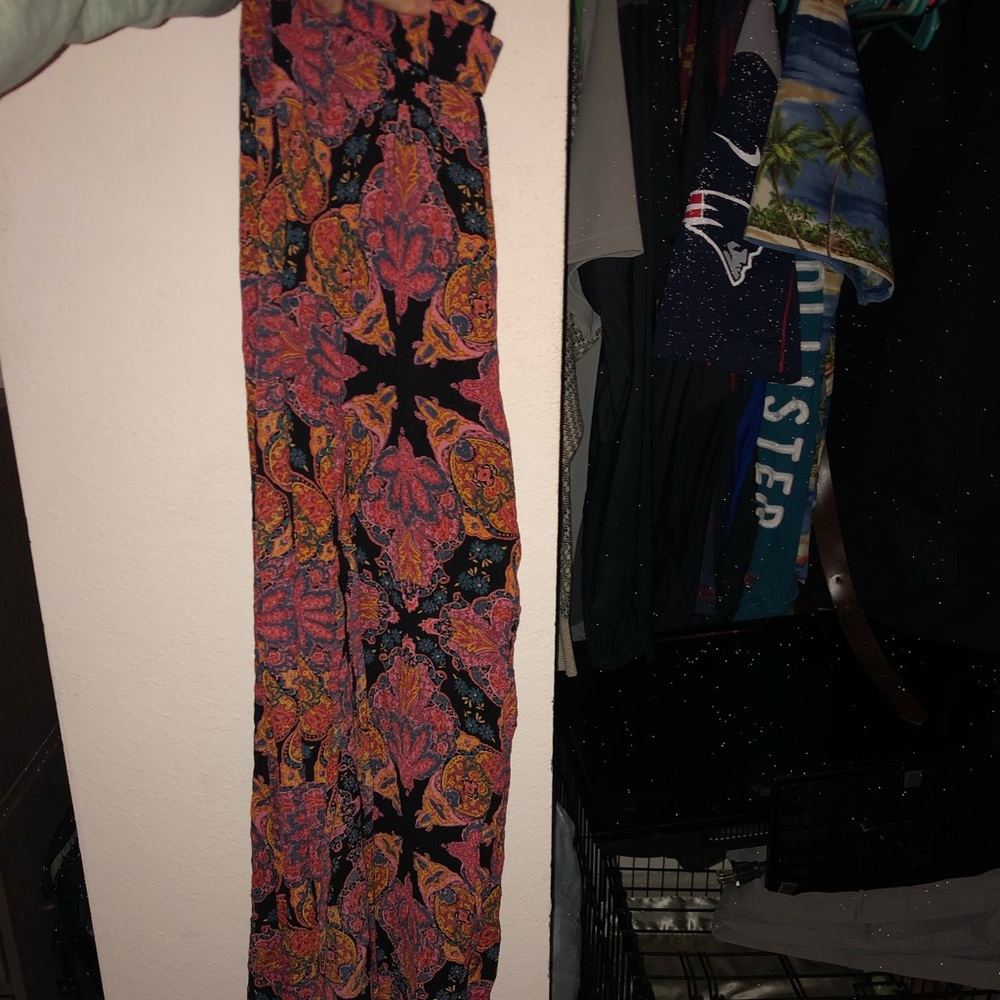 Wide open cut leg patterned pants